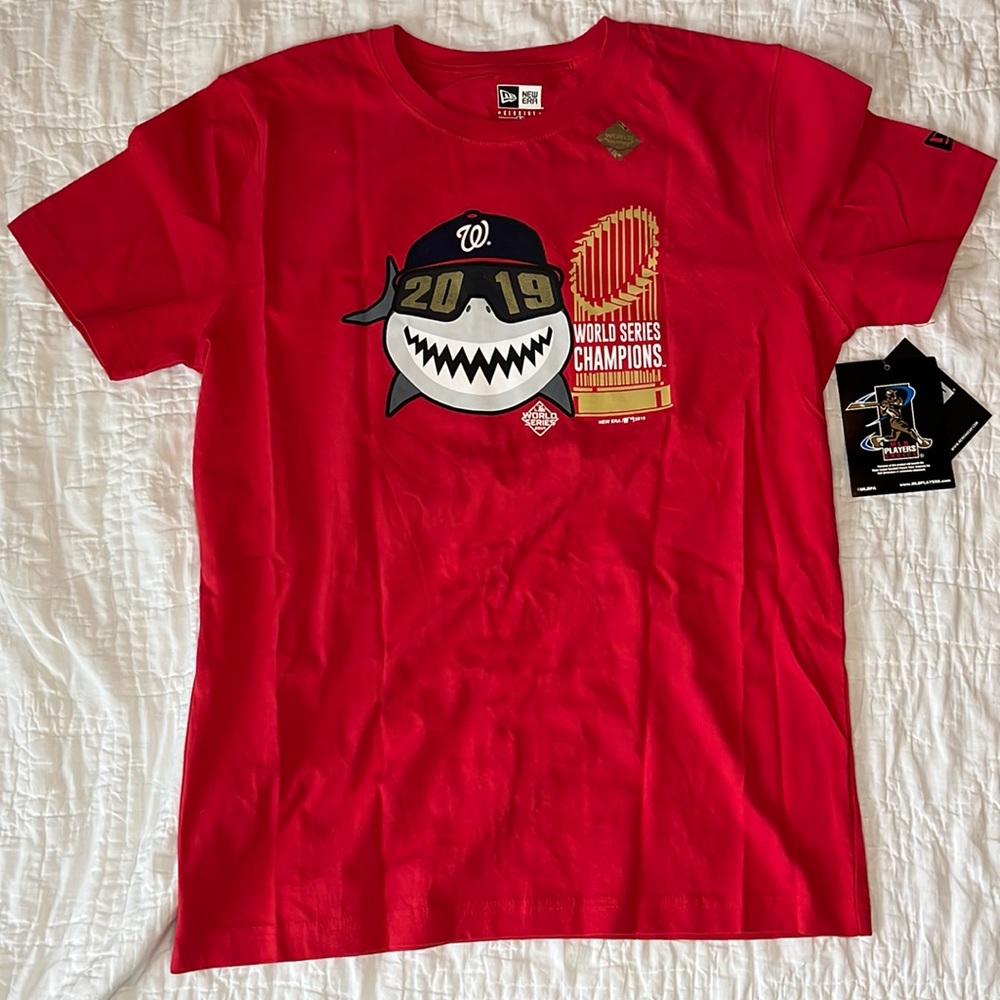 New Era 2019 World Series Nationals “Baby Shark” Official T-Shirt - NWT - M